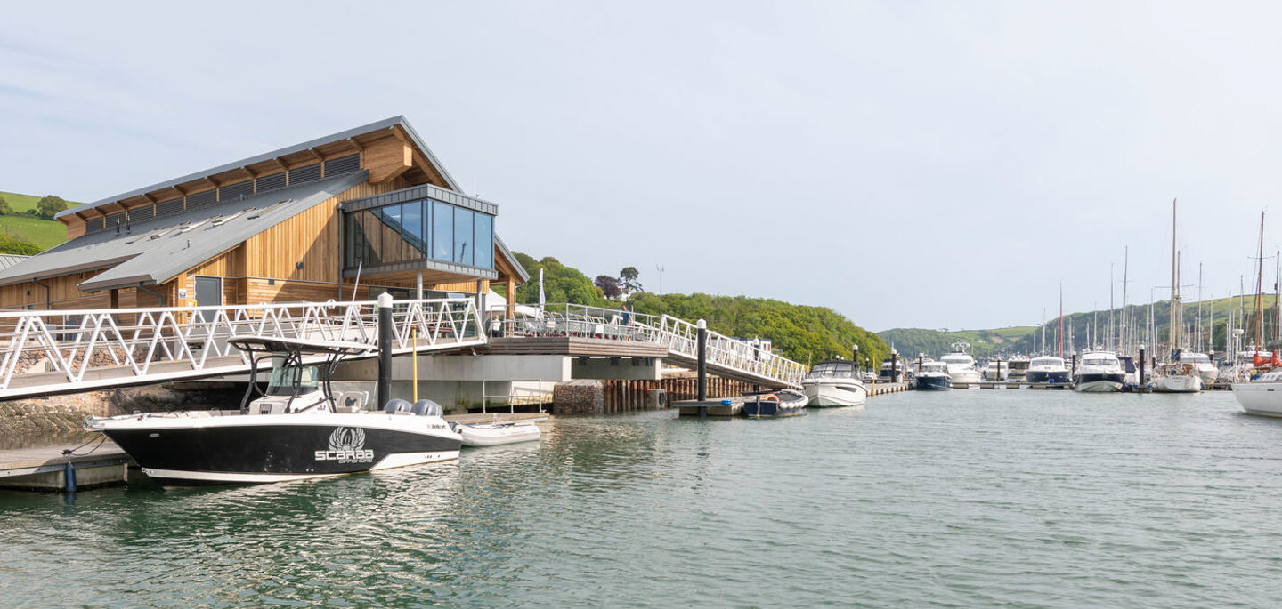 Bridgehead And Marina Control Building NW News Block